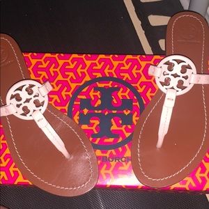 Tory Burch Gabriel flat thong leather flats